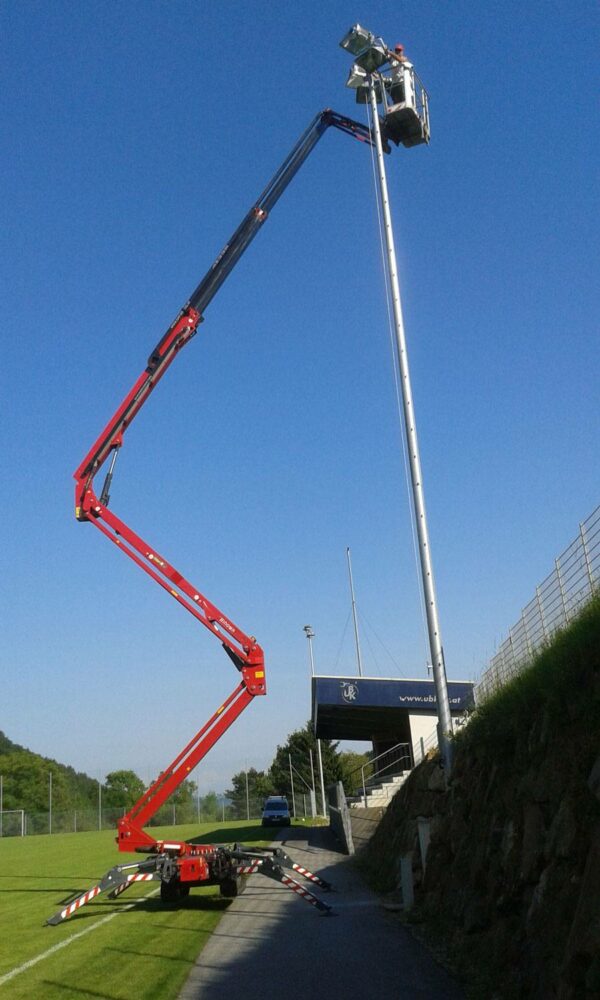 Hubsteiger 23 Meter – Hinowa Lightlift 23/12 / Mietmaschine – Bild 5