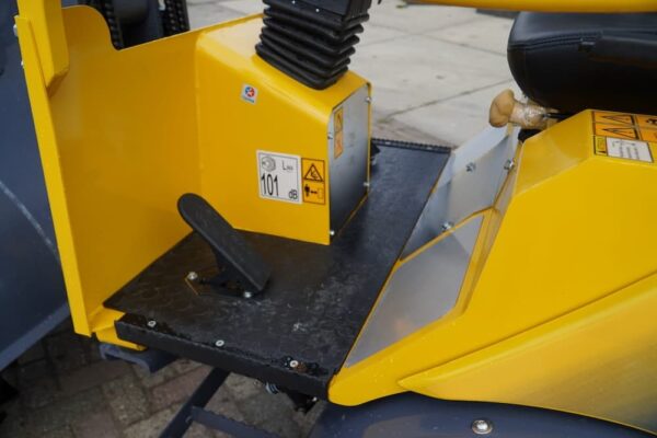 Hoflader 2,2 To. Eurotrac W12-CS Mietmaschine – Bild 7