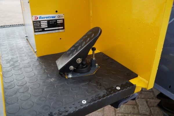 Hoflader 2,2 To. Eurotrac W12-CS Mietmaschine – Bild 9
