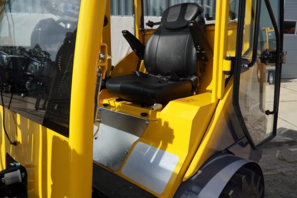 Hoflader 2,2 To. Eurotrac W12-CS Mietmaschine – Bild 13