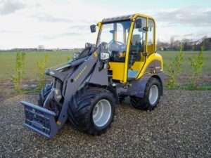 Hoflader 3,1 To. Eurotrac W13 CF Mietmaschine
